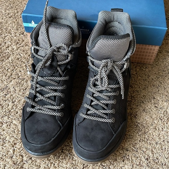 BareTraps Charles Waterproof Leather Lace-Up 8.5 - Picture 5 of 12